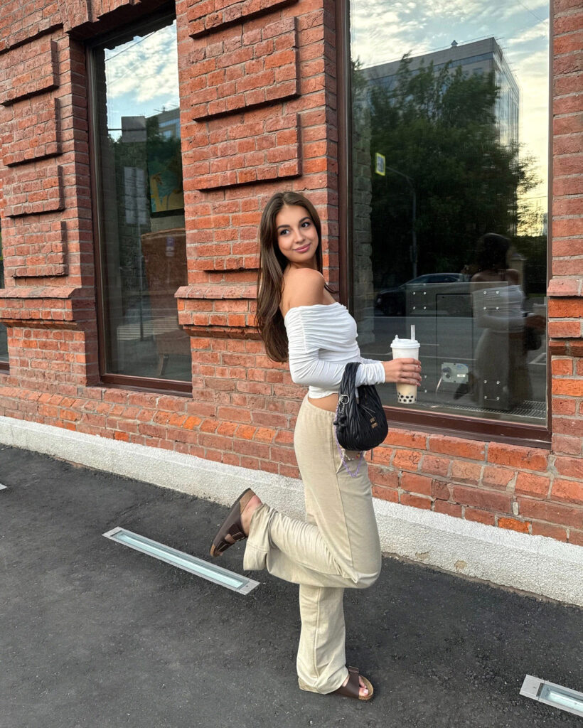 Anya 2