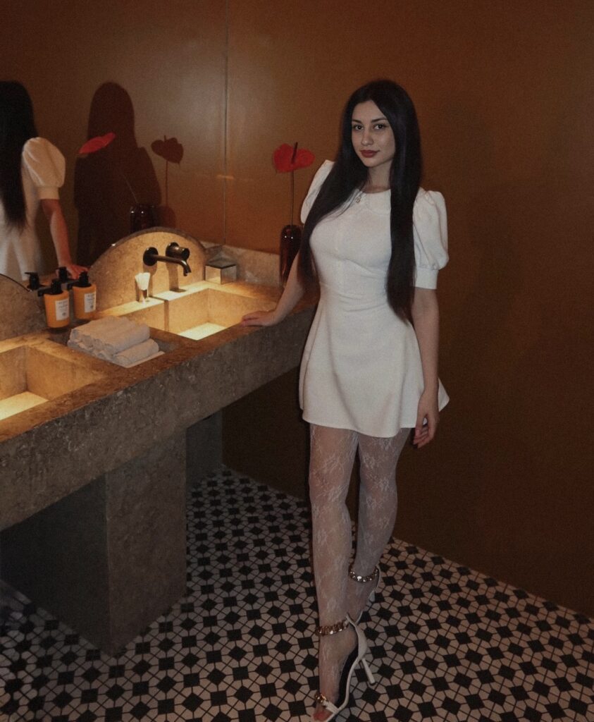 Sarah 6
